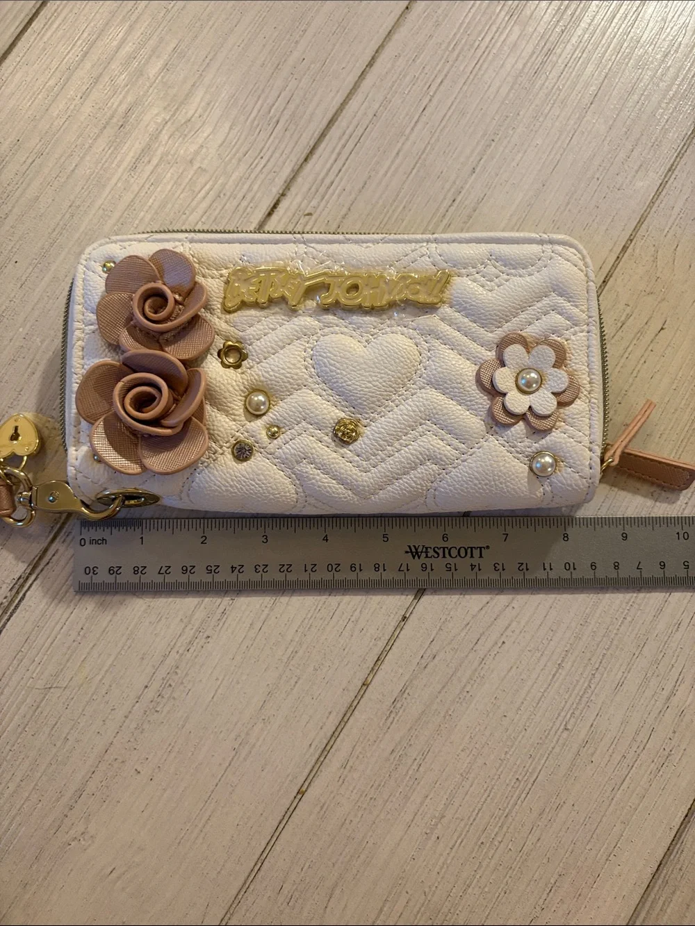 Betsey Johnson White Quilted Wristlet Wallet with Cream Floral Accents